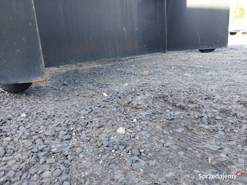 Pług spychacz śniegu do sztucznych nawierzchni wielkopolskie