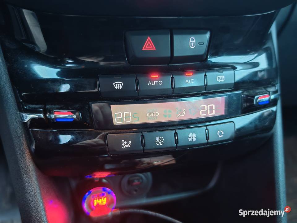 Peugeot 208 14 hdi 2012 kupiony w polskim salonie Jaworzno