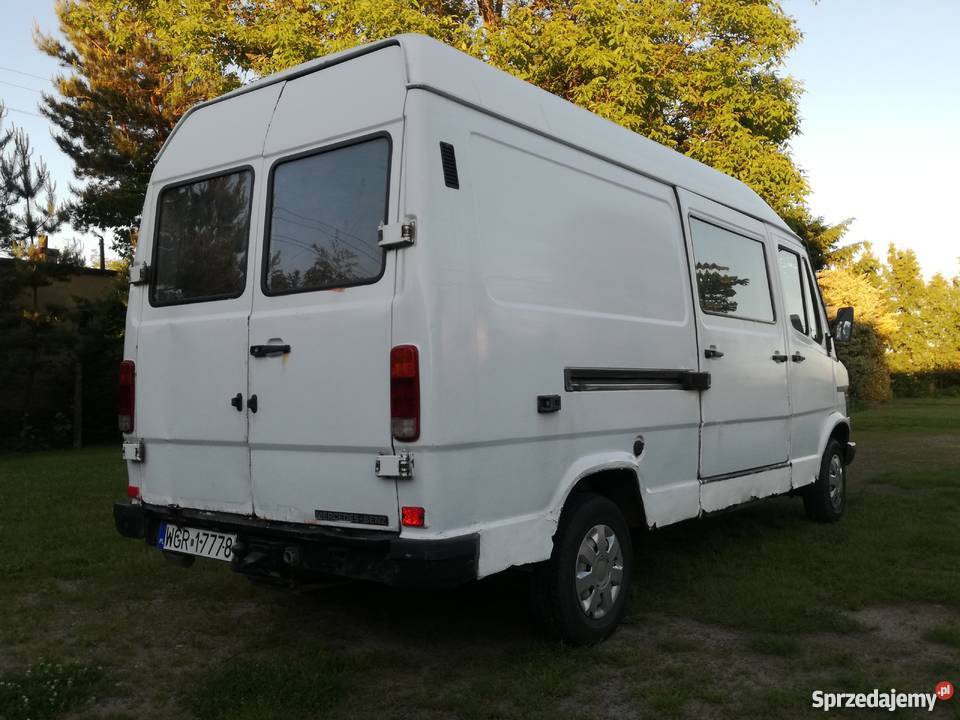 MERCEDES BENZ 208 D KACZKA 23 D Mercedes-Benz Zaborów