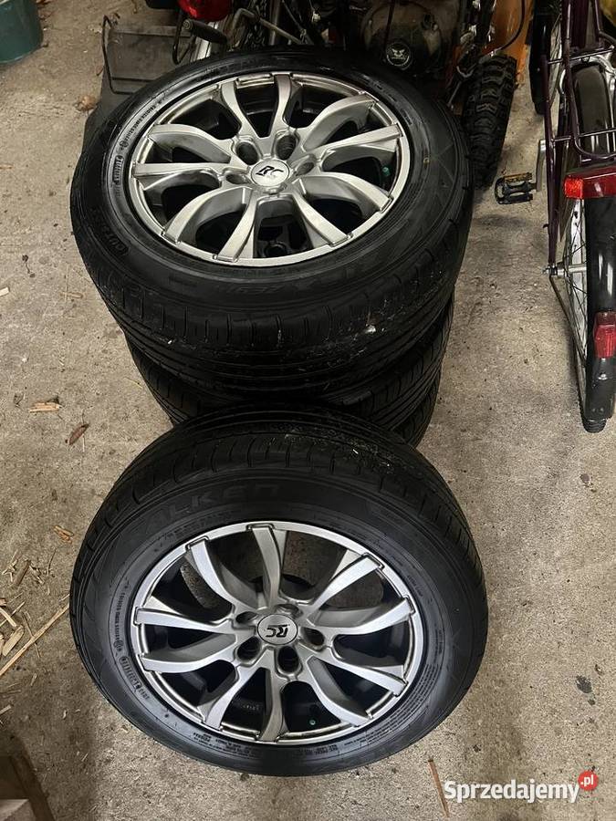 Sprzedam 4felgi z oponami Poświętne
