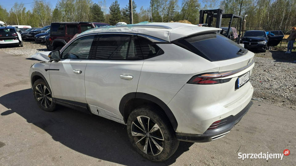 MG HS podgrzewane fotele Karczew