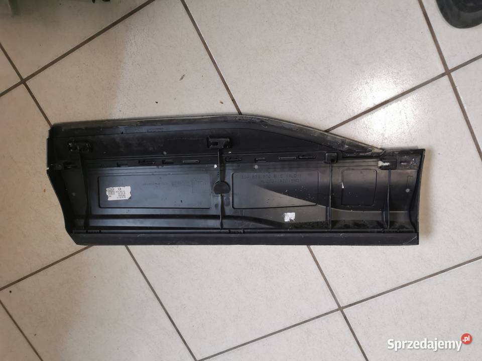 Audi Q4 Etron listwa drzwi 89A853970