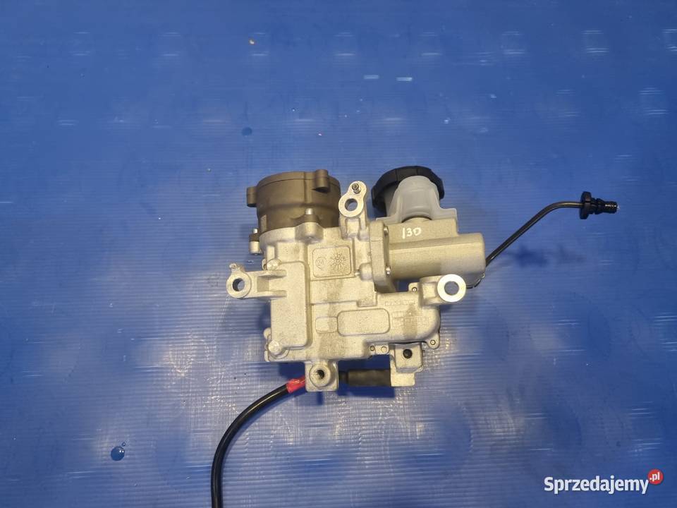POMPA WYSPRZEGLIK HYUNDAI I30 III 15 TGDI 2022r osobowe Skierniewice