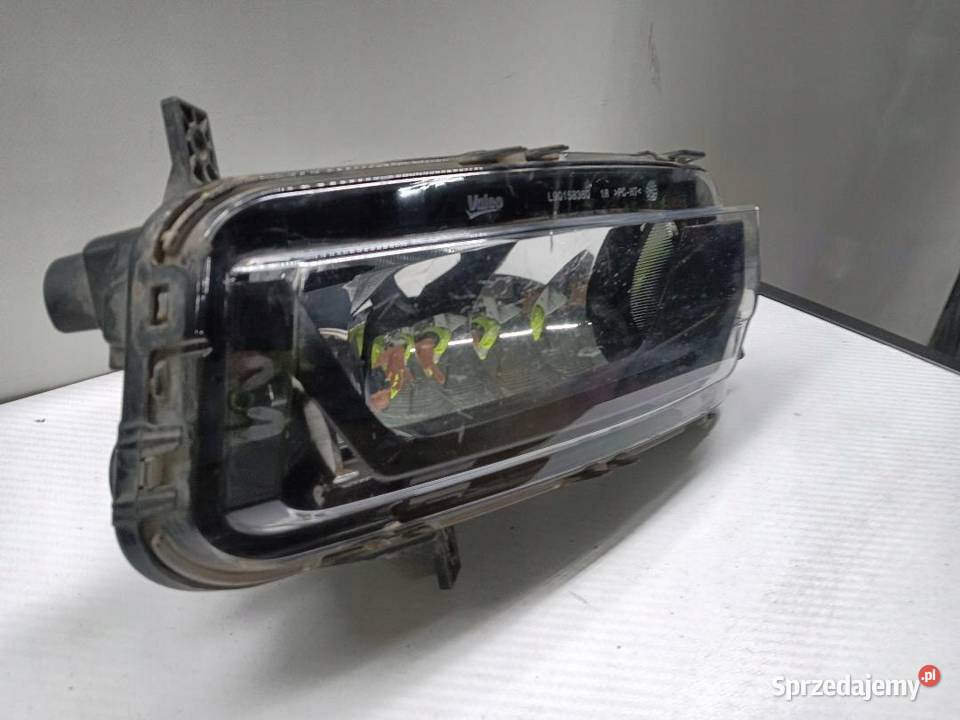 HALOGEN PRAWY VW T6 7LAT941662 Oświetlenie