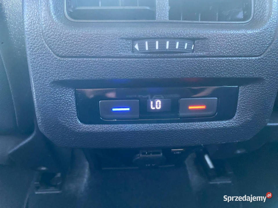Volkswagen Touran LED DSG masaż podgrz fot navi śląskie sprzedam