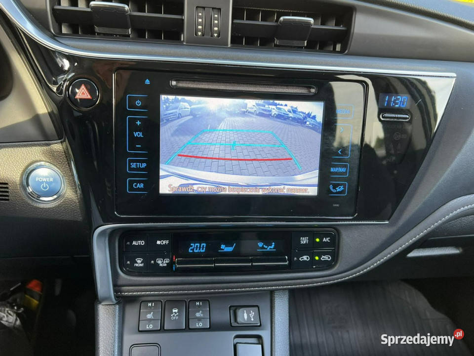 Toyota Auris Hybrid Grzane fotele Kamera Hak II wielkopolskie Baranowo sprzedam