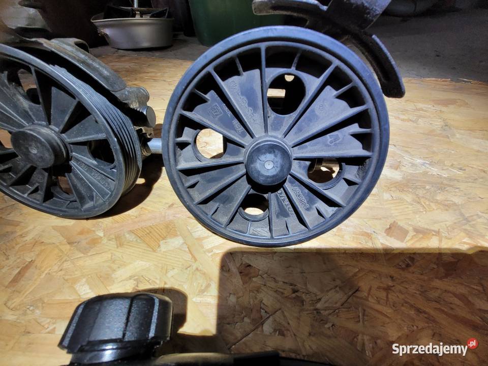 Pompa wspomagania do Volvo XC90 XC70 V70 S60 S80 osobowe Wąwolnica sprzedam