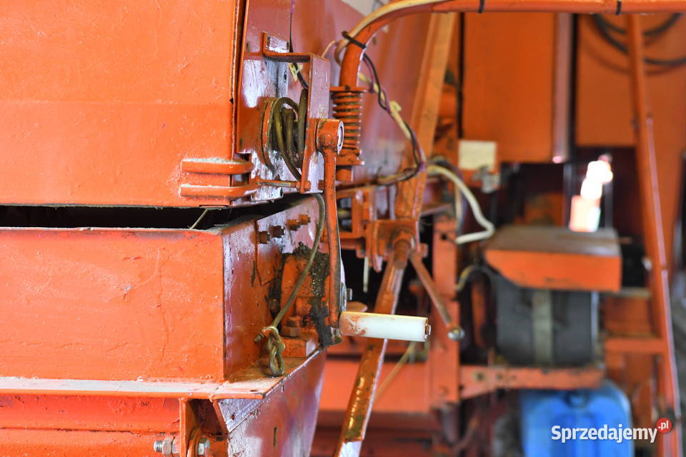 Sieczkarnia do Bizon sieczkarnia do słomy nieuszkodzony Sieczkarnie