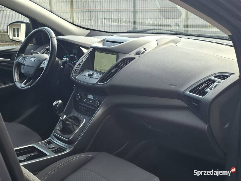 Ford Kuga 15 Benzyna Serwisowany Gwarancja kurtyny powietrzne Piekoszów