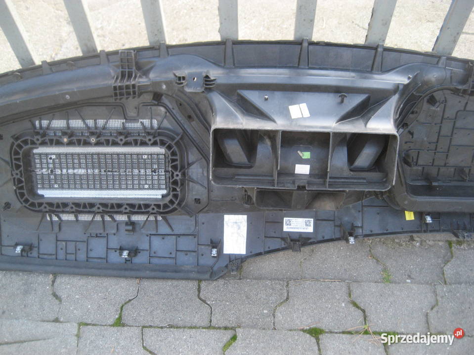 bmw x1 u11 deska rozdzielcza konsola uszkodzona Rakoniewice sprzedam