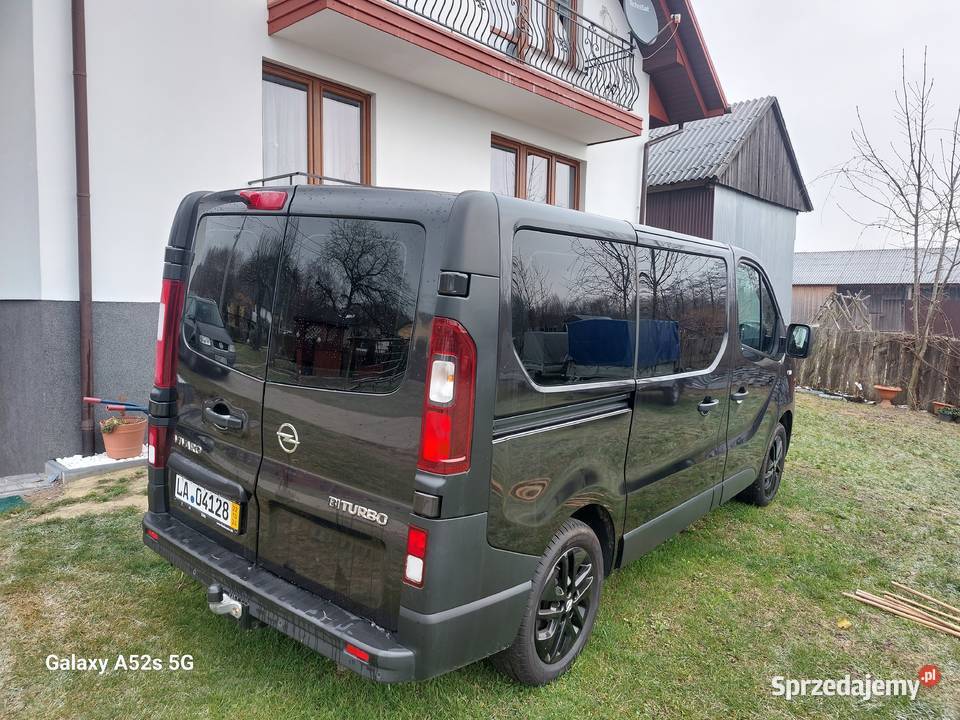 Sprzedam busa 9 osobowego Stan idealny Bodzentyn