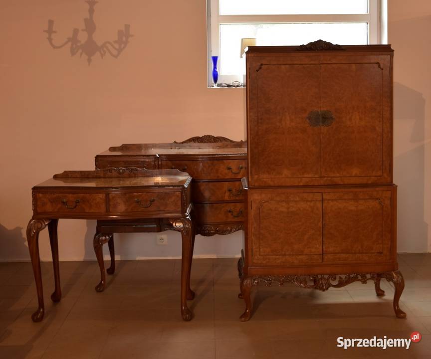 Komplet jadalnia XIX w orzech Meble Wilcza Wola sprzedam