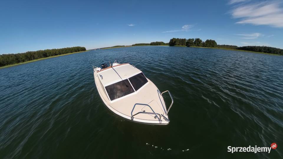 Motorówka kabinowa 480 wędkarska wypoczynkowa Żeglarstwo Miłki
