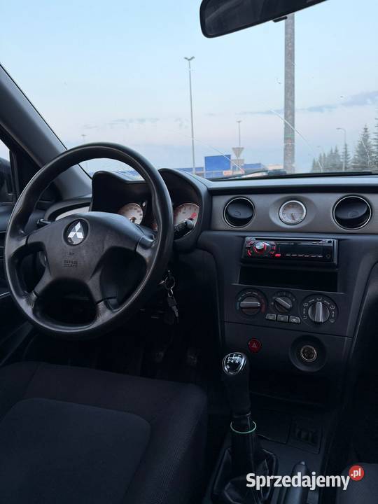 Mitsubishi Outlander I 20 I 16V 136 100KW 1997cm3 Olsztyn