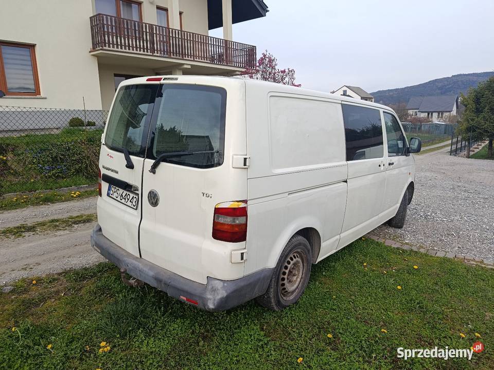 Volkswagen Transporter T5 brygadówka Doka 6 osób 2500cm3 Mogilany