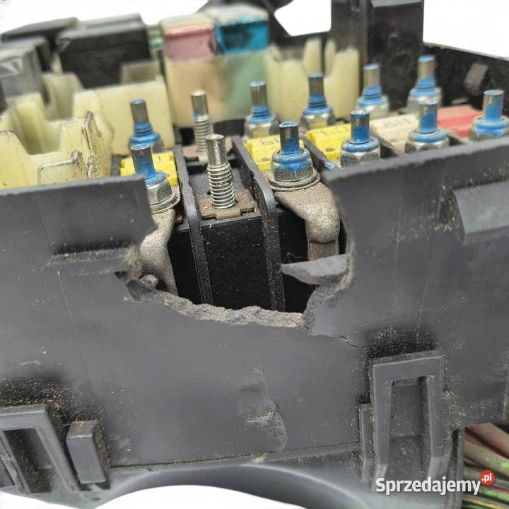 SKRZYNKA BEZPIECZNIKÓW Ford Focus mk2 C mk1 18 lubelskie
