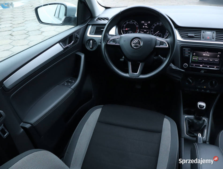 Skoda Rapid Spaceback 10 TSI 131171km Łódź