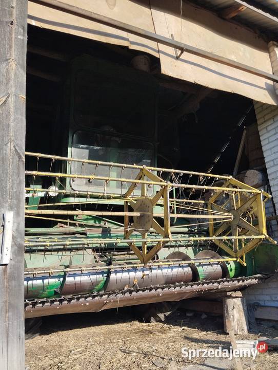 Kombajn zbożowy JOHN DEERE 630 Komarów-Osada