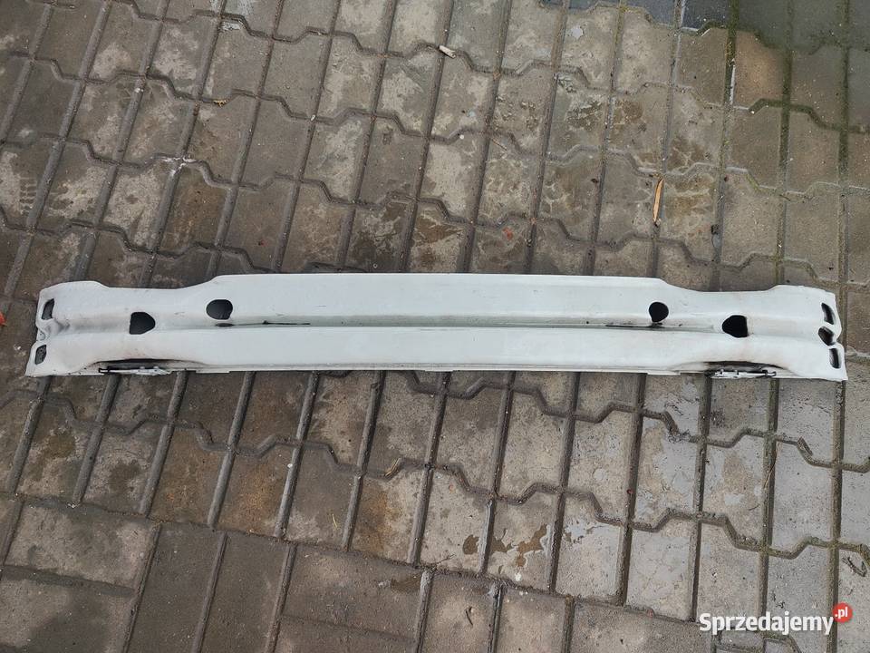 Volvo V40 przód belka pod zderzak mazowieckie