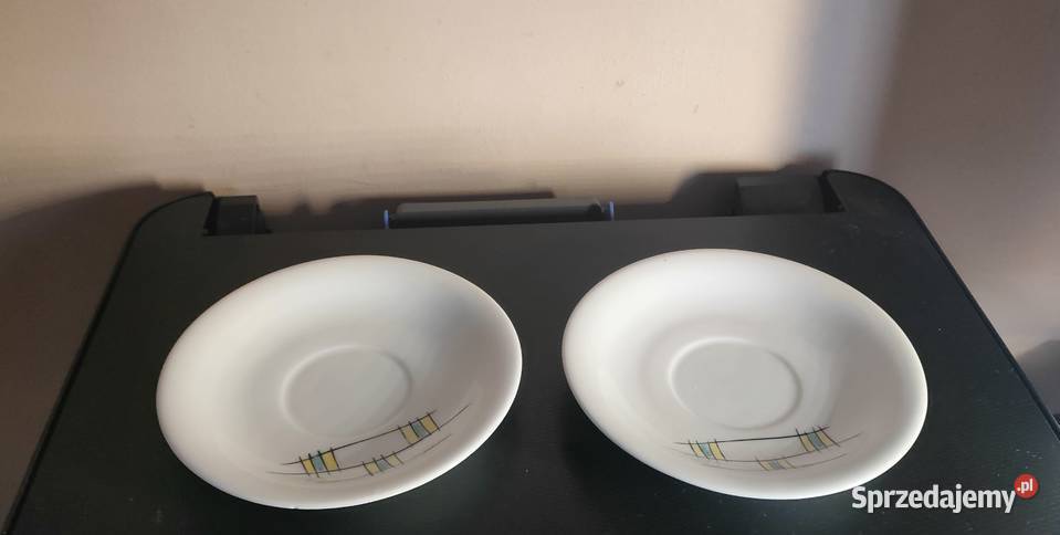 filiżanka spodeczki i mlecznik porcelana Porcelana i szkło Siemianowice Śląskie sprzedam