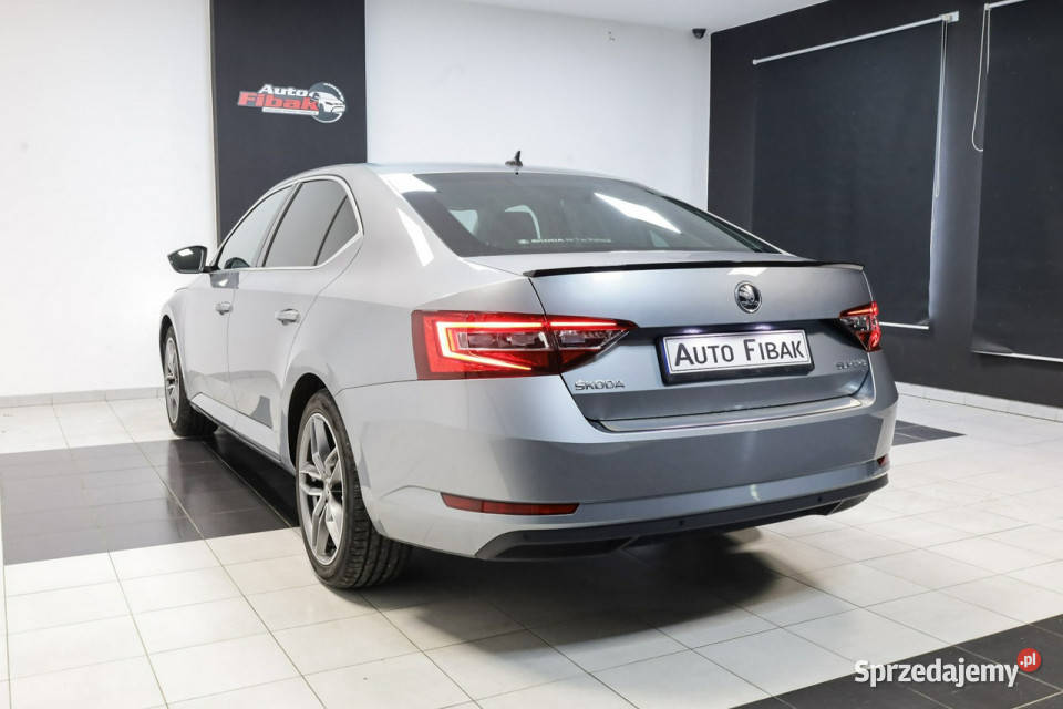 koda Superb 190StyleSalon PolskaAutomat elektrochrom. lusterko wst. łódzkie Konstantynów Łódzki