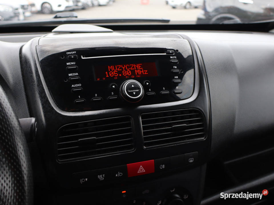 Opel Combo 16 CDTI elektryczne szyby Combo Bielany Wrocławskie