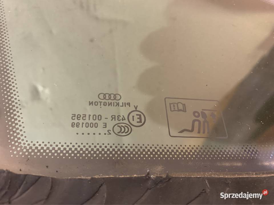 E000199 Szyba karoserii prawy tył audi a5 8t Karoseryjne Szczecin