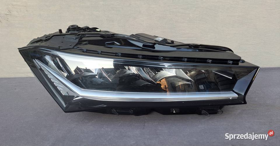 Lampa przód prawa Full LED Skoda Superb IV 2023 Mielęcin