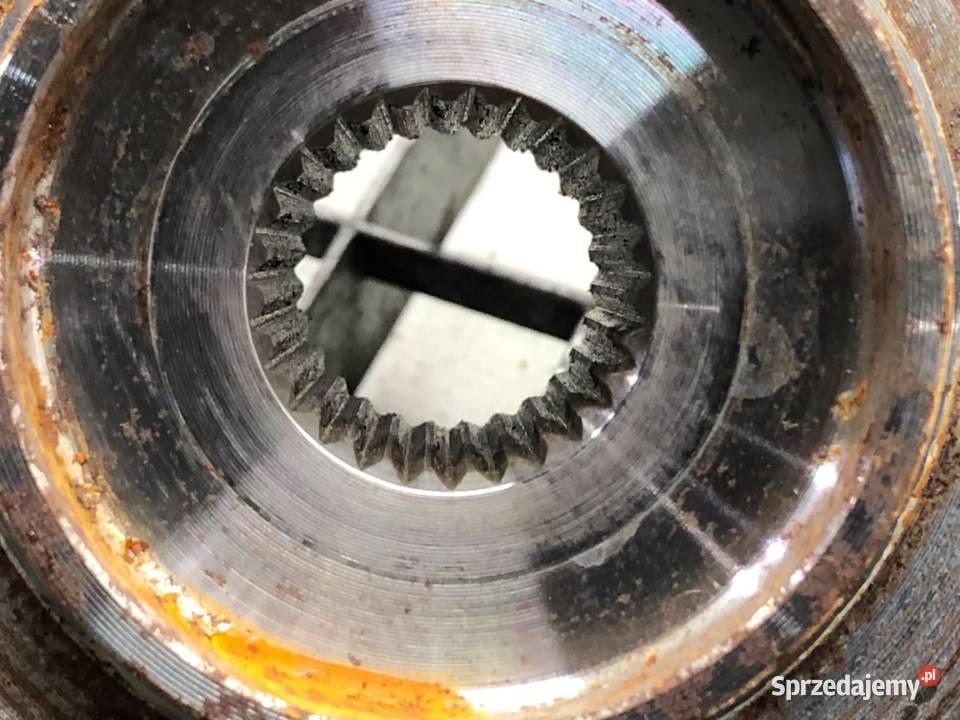 ZWROTNICA PRAWY PRZÓD HYUNDAI ELANTRA VII 16 123 osobowe Zwrotnice