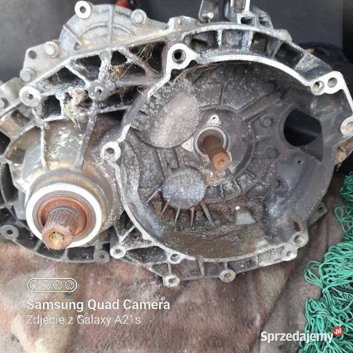 VW T5SKRZYNIA 25 TDIGWBjako dawca czesci Jastrzębia Góra sprzedam
