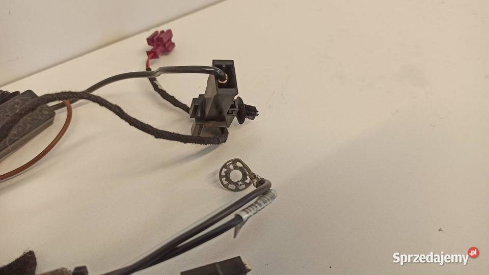 MERCEDES W212 ŚWIATŁO STOP A2126830130 osobowe Światła stop