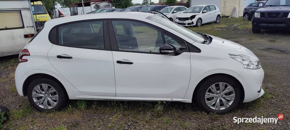 Peugeot 208 16 BlueHDi Active 4/5