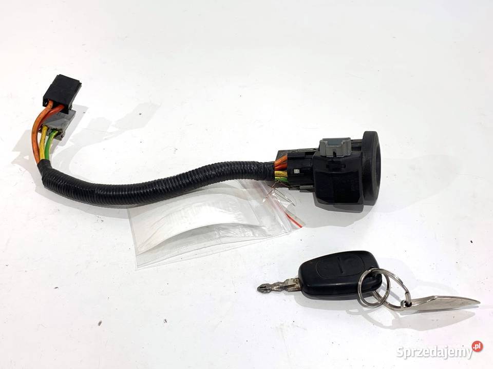 STACYJKA RENAULT TRAFIC II 19 82 KLUCZYK osobowe