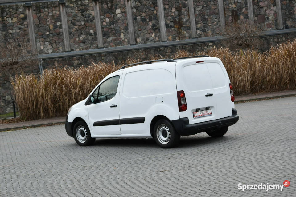 Peugeot Partner 16HDi 99 2018r Salon Klima 3os Kampinos