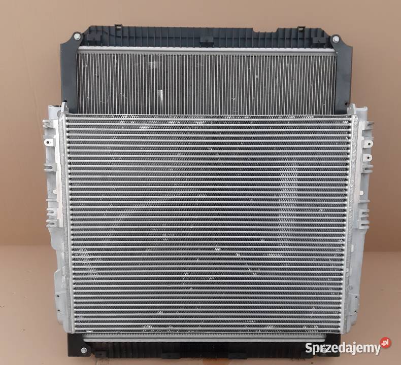 ACTROS MP4 CHŁODNICA POWIETRZA INTERCOOLER ciężarowe Chłodnice powietrza (intercoolery) Trzciel sprzedam