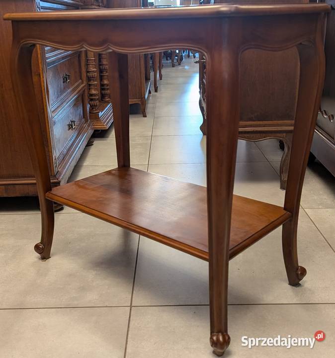 ładny stolik orzechsklep Dąbrowa Górnicza