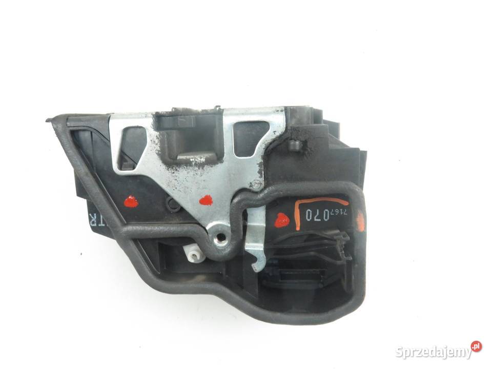 ZAMEK PRAWY TYLNY BMW X3 E83 7167070 7 PIN