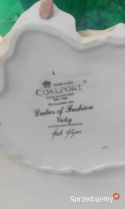 COALPORT 235 LADIES OF FASHION VICKY Porcelana i szkło