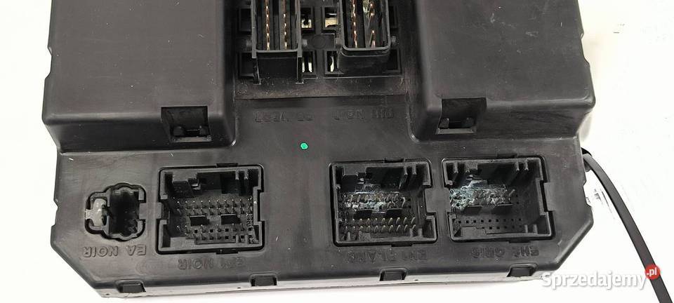 SKRZYNKA BEZPIECZNIKÓW PEUGEOT 307 9650218080 Lipno