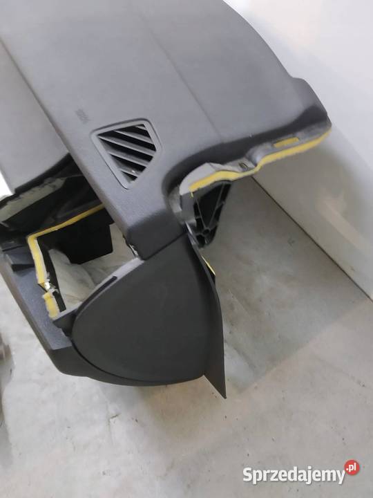 DESKA ROZDZIELCZA KOKPIT PULPIT EUROPA Bmw X5 II Rok produkcji 2008