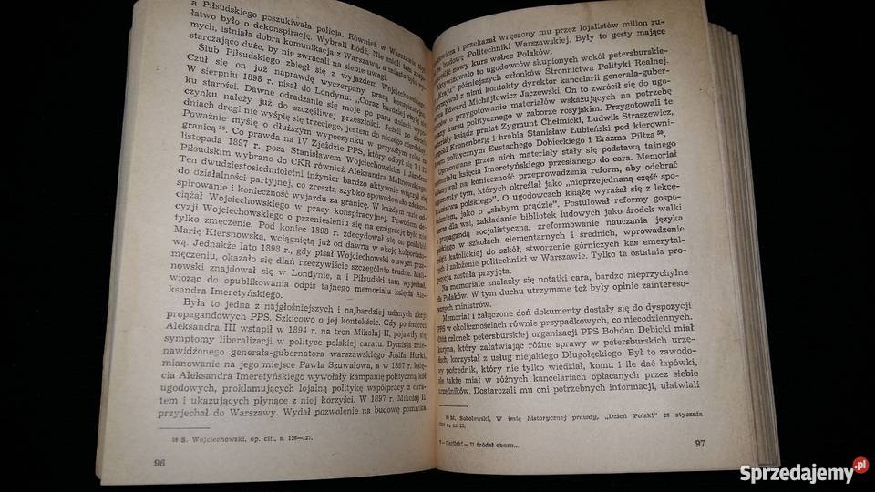 U źródeł obozu belwederskiego Andrzej Garlicki Książki naukowe i popularnonaukowe łódzkie Łódź