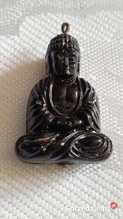 RZEŹBIONA PRZYWIESZKA W KSZTAŁCIE BUDDY Zegarki i Biżuteria Piła sprzedam