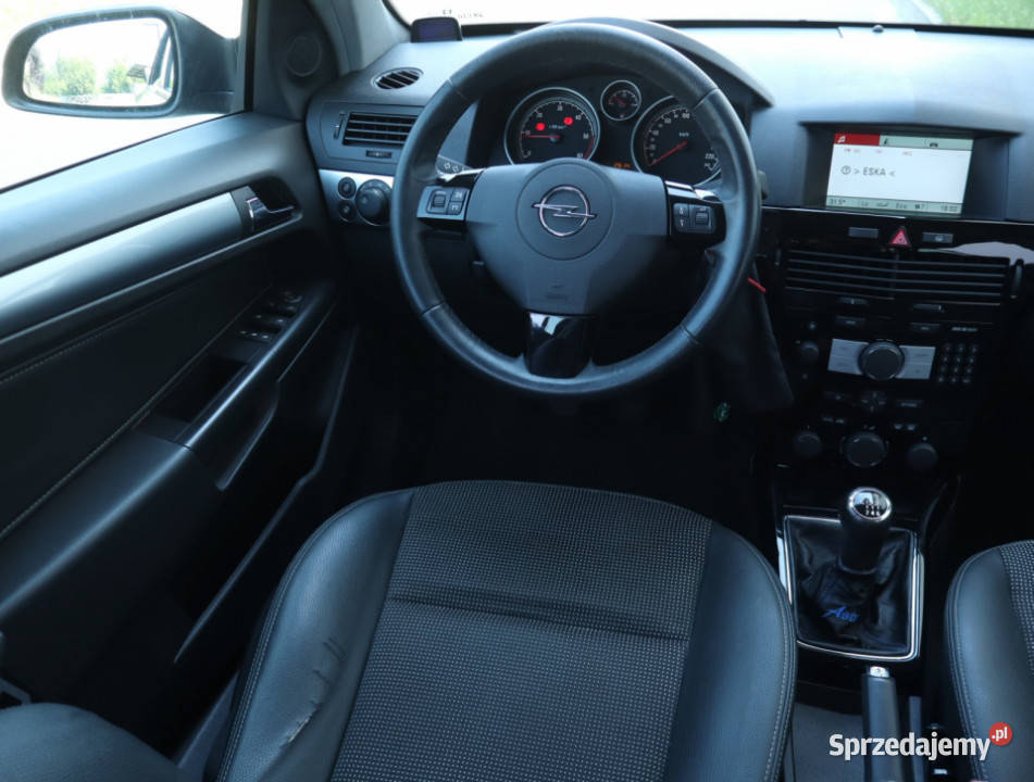 Opel Astra 19 CDTI 110KM Łódź