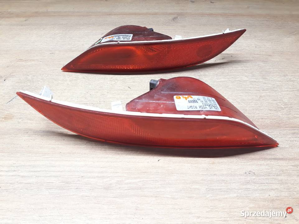 VOLVO V40 II LAMPA PRZECIWMGIELNA PRAWA TYŁ Międzychód