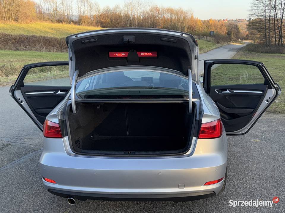 16TDi 110 Gwarancja Książki Xenon LEDy Mały bluetooth A3 Sanok sprzedam