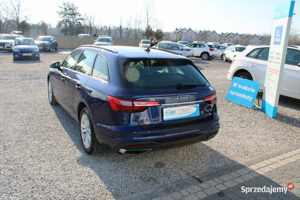 Audi A4 STronic Gwarancja Kamera Fvat Salon aluminiowe felgi Warszawa