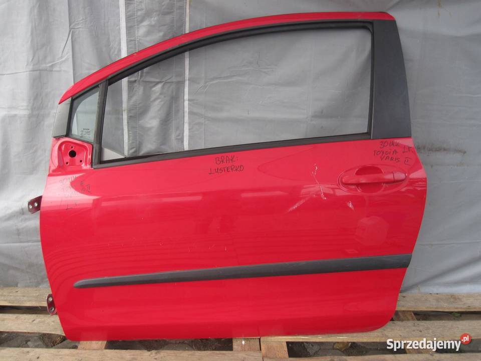 TOYOTA YARIS II LIFT 09r HB 3D drzwi lewe przód