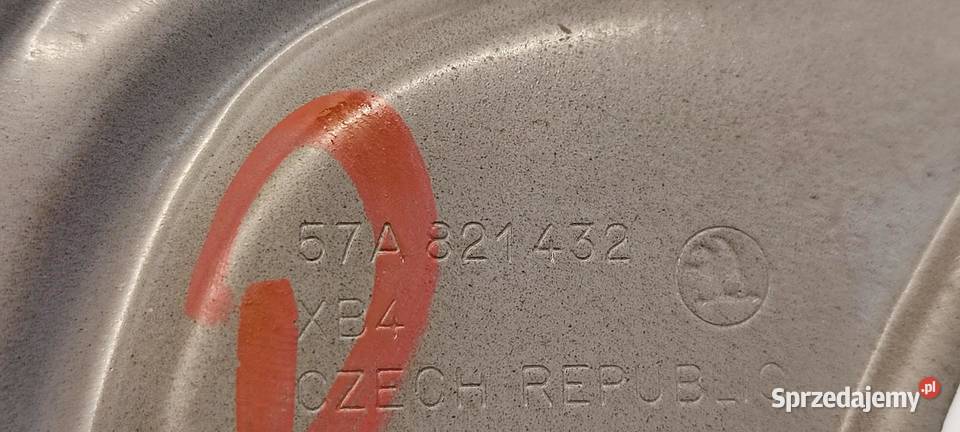 SKODA KAROQ MOCOWANIE BŁOTNIKA PRAWE 57A821432 dolnośląskie sprzedam