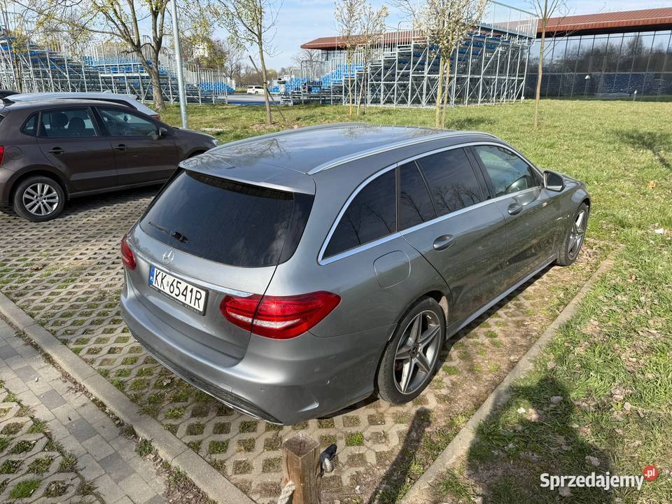 Mercedesbenz Klasa C oryginalny pakiet AMG Rok produkcji 2016