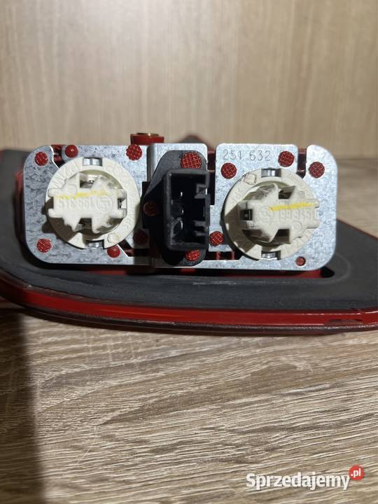 BMW X5 E53 LAMPA PRAWA TYLNA 691691407 Katowice sprzedam